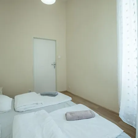 Apartment Klimatyczne Traugutta 11 *